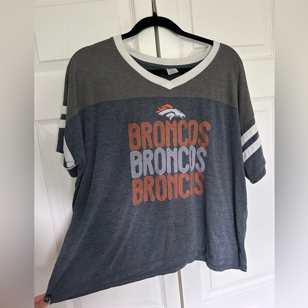 Vintage Broncos NFL Shirt